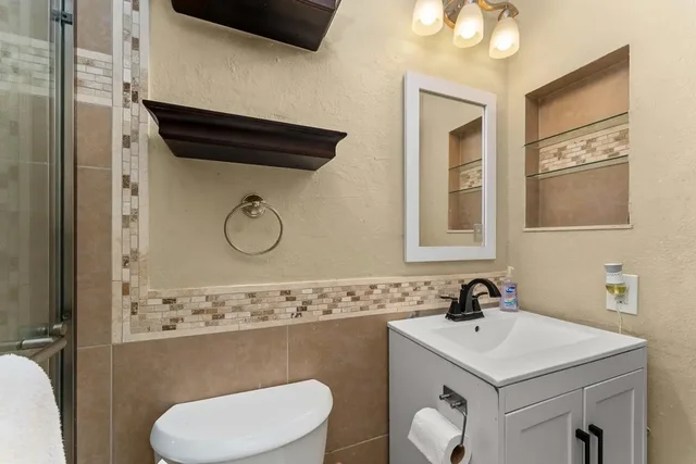 Listing Image for 15 Kulanihakoi St 4e 19 of 45