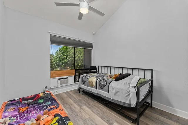 Listing Image for 15 Kulanihakoi St 4e 22 of 45