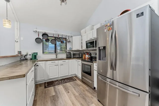 Listing Image for 15 Kulanihakoi St 4e 8 of 45