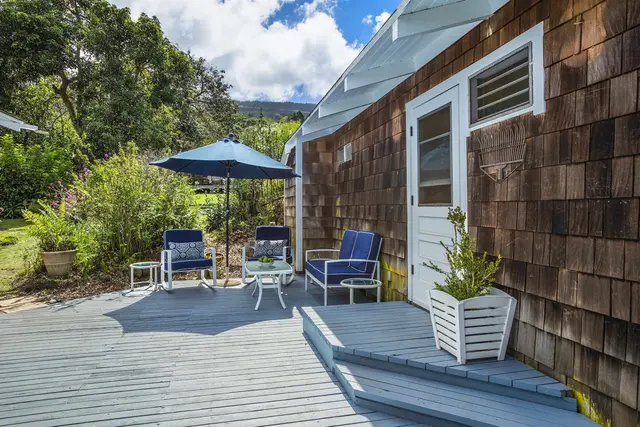 Listing Image for 16 Maukanani Rd 12 of 37