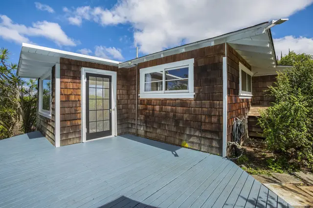 Listing Image for 16 Maukanani Rd 14 of 37