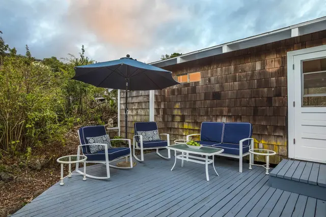 Listing Image for 16 Maukanani Rd 29 of 37