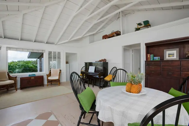 Listing Image for 16 Maukanani Rd 4 of 37