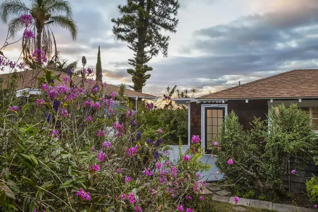 Listing Image for 16 Maukanani Rd 7 of 37