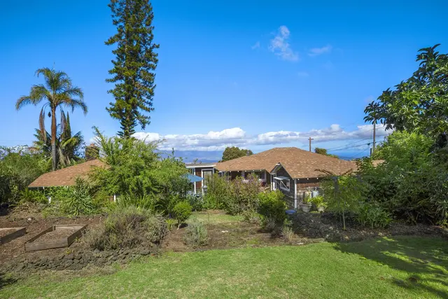 Listing Image for 16 Maukanani Rd 8 of 37