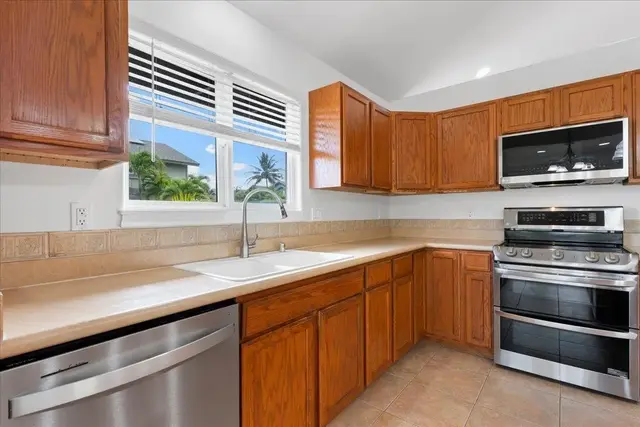 Listing Image for 116 Kuualoha St St 21 of 48