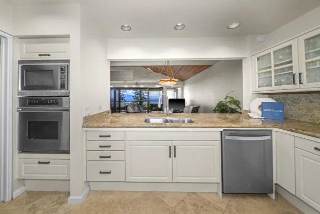 Listing Image for 50 Puu Anoano St 1204 5 of 50