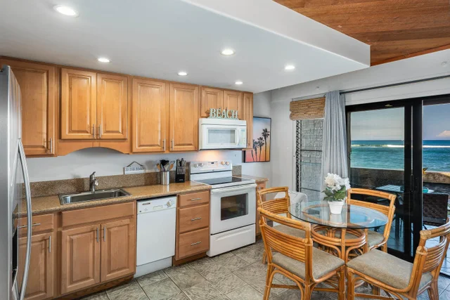 Listing Image for 4435 Lower Honoapiilani Rd 112 10 of 23