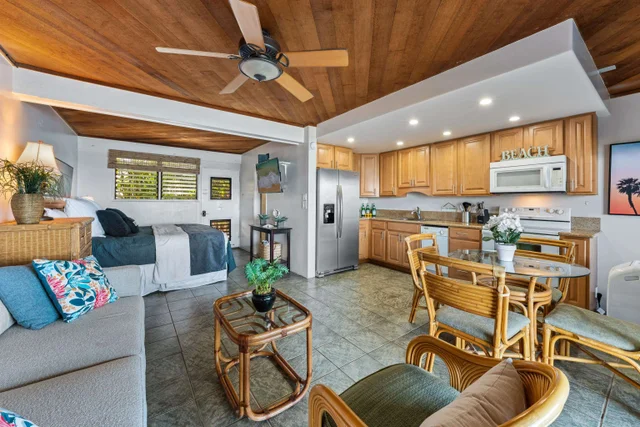 Listing Image for 4435 Lower Honoapiilani Rd 112 8 of 23
