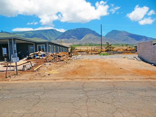 Listing Image for 332 Aulike St 2 of 9