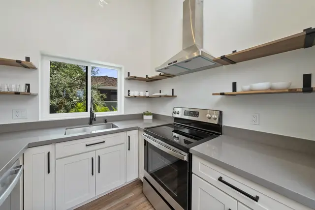 Listing Image for 820 Kupulau Dr 42 of 50