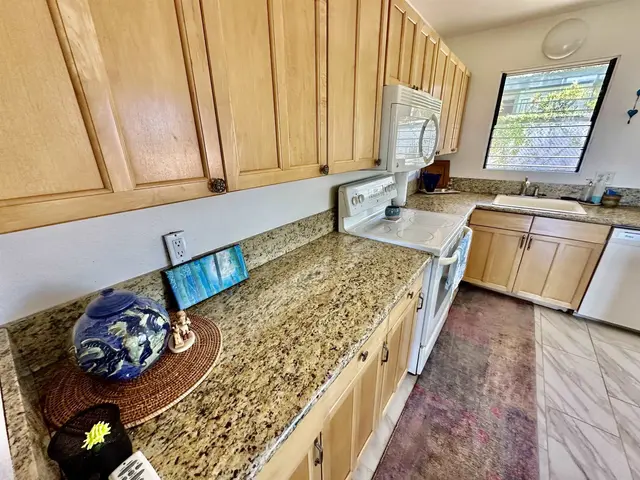 Listing Image for 37 Aahi Pl 10 of 29