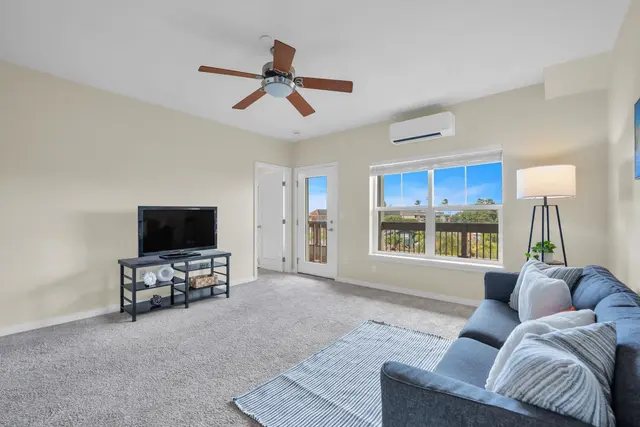 Listing Image for 3706 Lower Honoapiilani Rd D-33 4 of 38