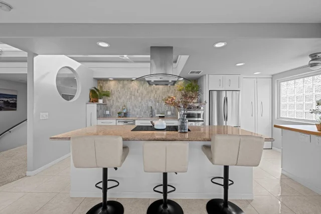 Listing Image for 28 Lotus Pl 13 of 50