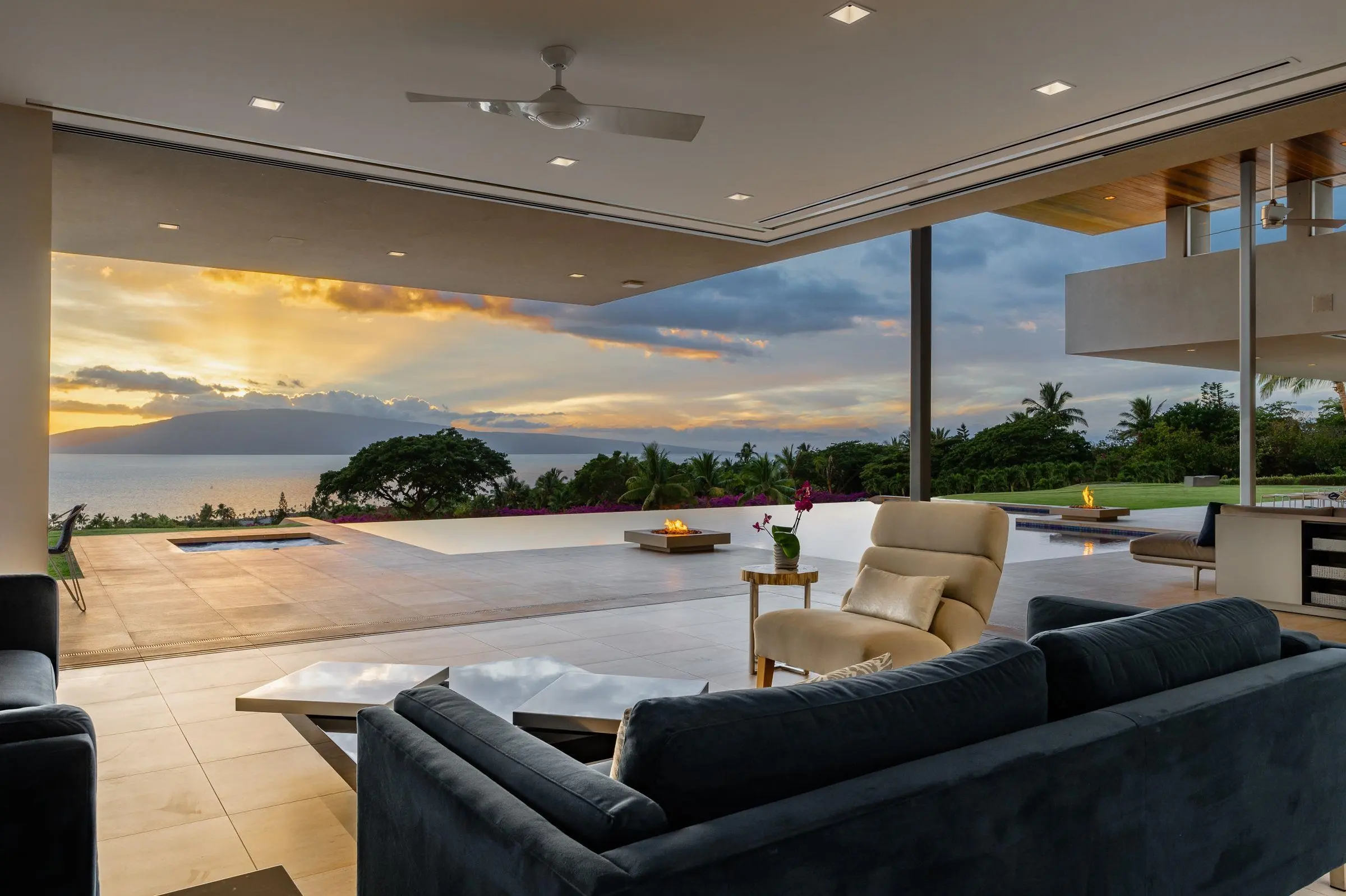 Photo of Listing #409060