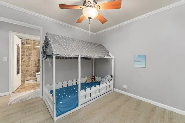 Listing Image for 480 Kenolio Rd 7-102 24 of 50