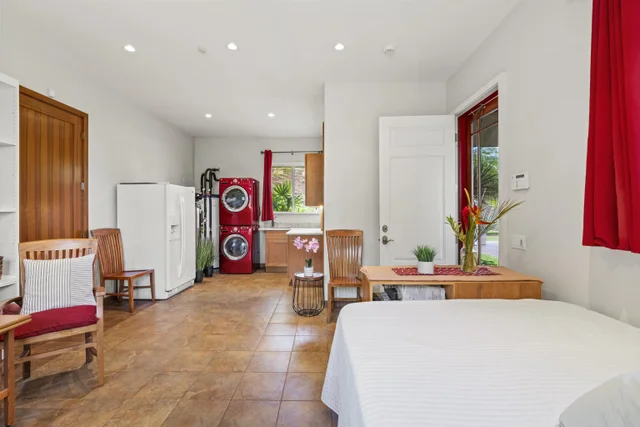 Listing Image for 70 Iliahi Way 35 of 50