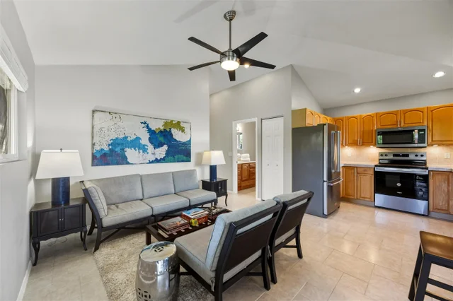 Listing Image for 114 Mano Dr B 10 of 50