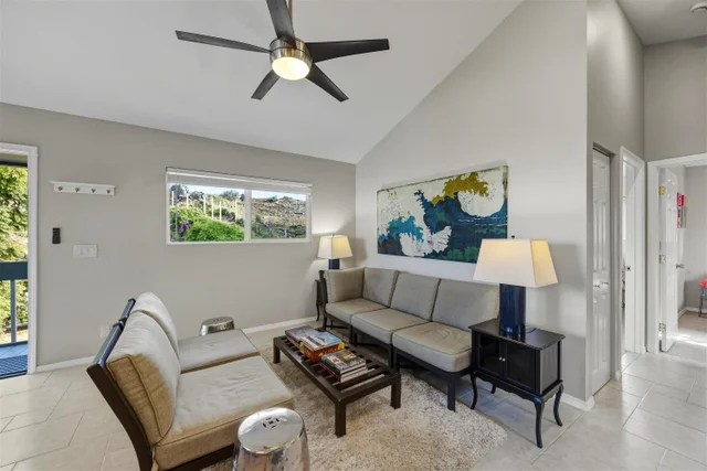 Listing Image for 114 Mano Dr B 11 of 50