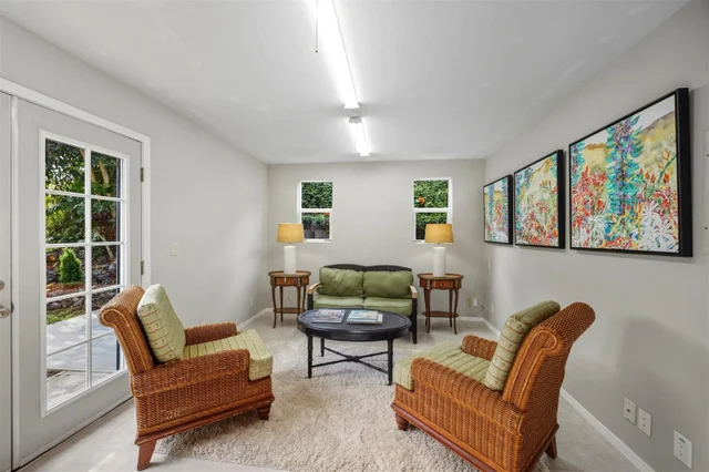 Listing Image for 114 Mano Dr B 23 of 50