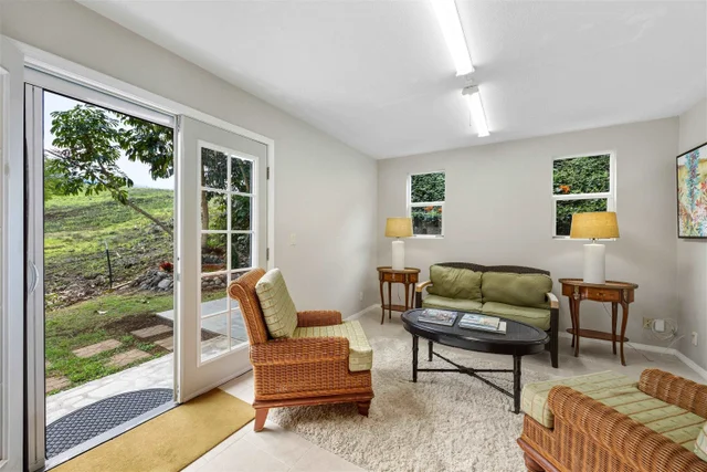 Listing Image for 114 Mano Dr B 31 of 50