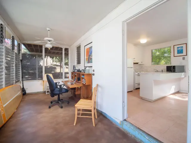 Listing Image for 2208 Haukai Pl 5 of 25