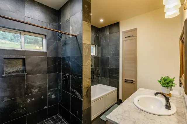 Listing Image for 569 Hapapa Rd 41 of 50