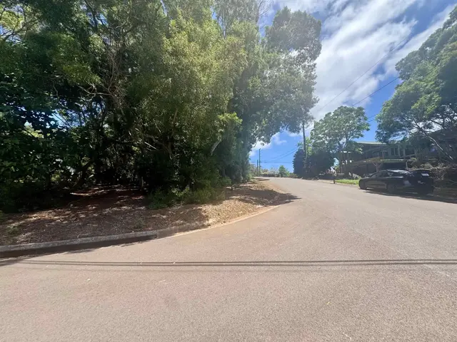 Listing Image for 2084 Akeu Way 9 of 10