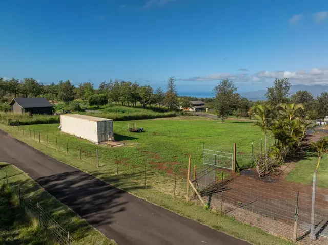 Listing Image for 11 Huliamahi Pl Unit B 12 of 20