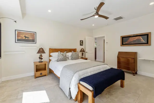 Listing Image for 119 Ponana St 17 of 31