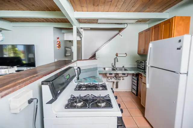 Listing Image for 465 Kekoanui Pl 5 of 31