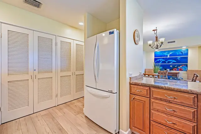 Listing Image for 2560 Kekaa Dr D202 14 of 43