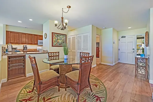 Listing Image for 2560 Kekaa Dr D202 9 of 43