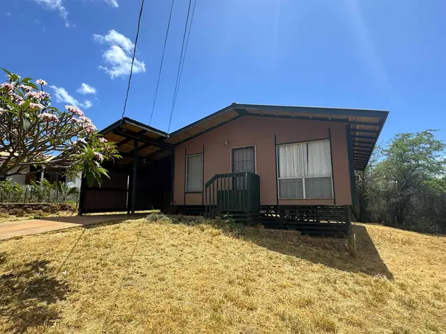 Listing Image for 44 Moai Loop 1 of 10