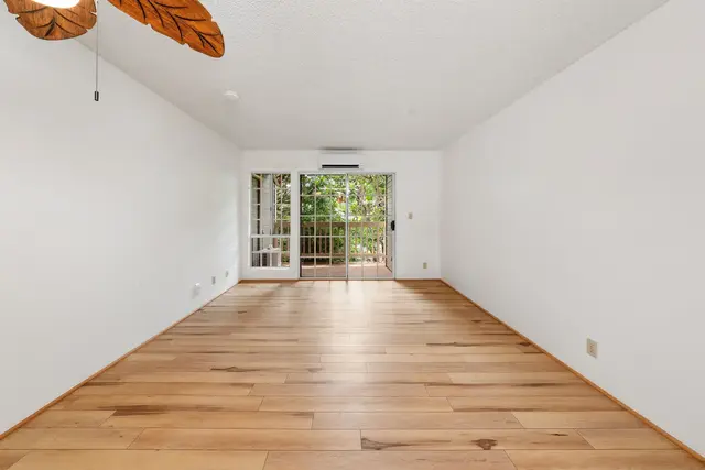 Listing Image for 140 Uwapo Rd 19-203 12 of 29