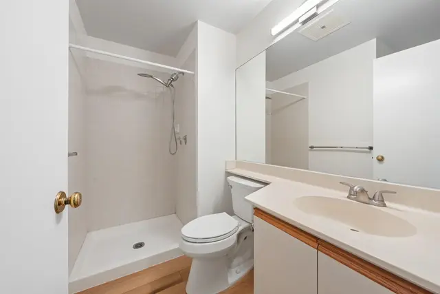 Listing Image for 140 Uwapo Rd 19-203 21 of 29