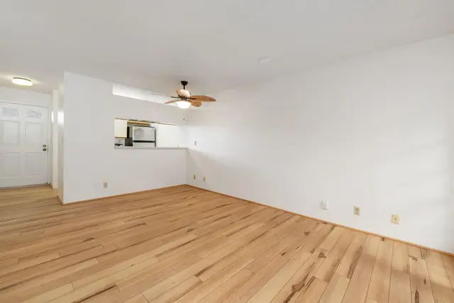 Listing Image for 140 Uwapo Rd 19-203 7 of 29