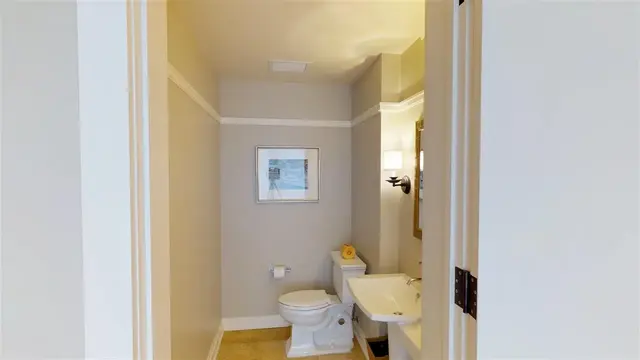 Listing Image for 1 Bay Dr 3102 17 of 25