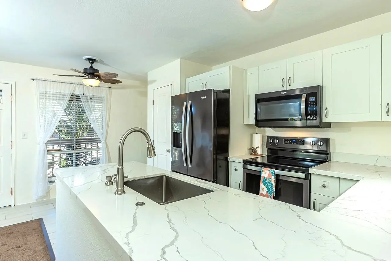 Photo of Listing #408626