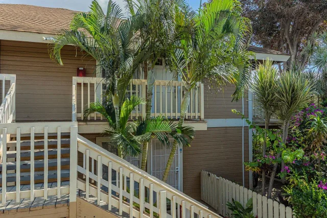 Listing Image for 140 Uwapo Rd 55-205 22 of 32