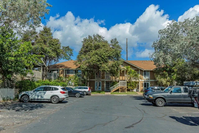 Listing Image for 140 Uwapo Rd 55-205 28 of 32