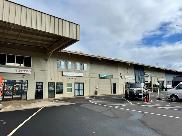 230 Hana Hwy, Kahului, 385105 - 2/6