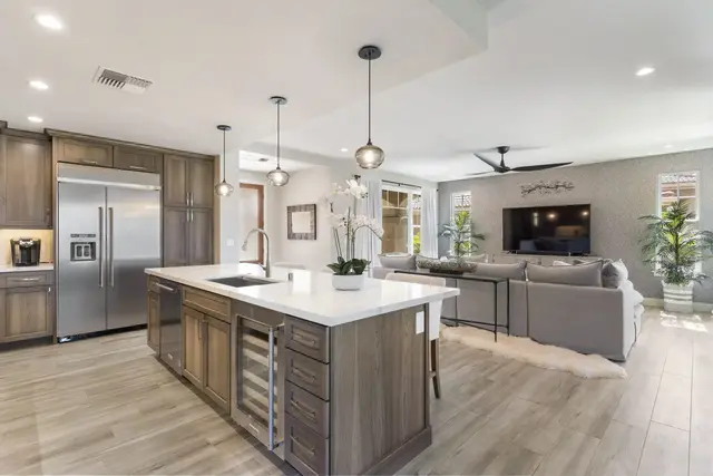 Listing Image for 2153 Umeke Cir 74 10 of 30