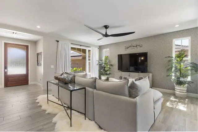 Listing Image for 2153 Umeke Cir 74 3 of 30