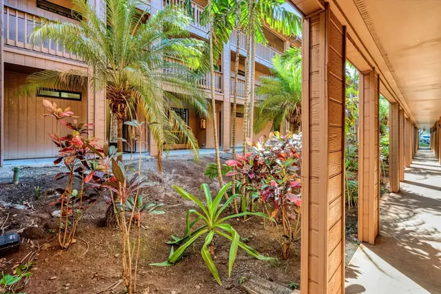 Listing Image for 3740 Lower Honoapiilani Rd F102 20 of 36