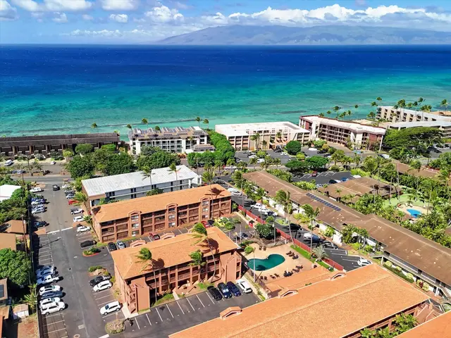 Listing Image for 3740 Lower Honoapiilani Rd F102 30 of 36