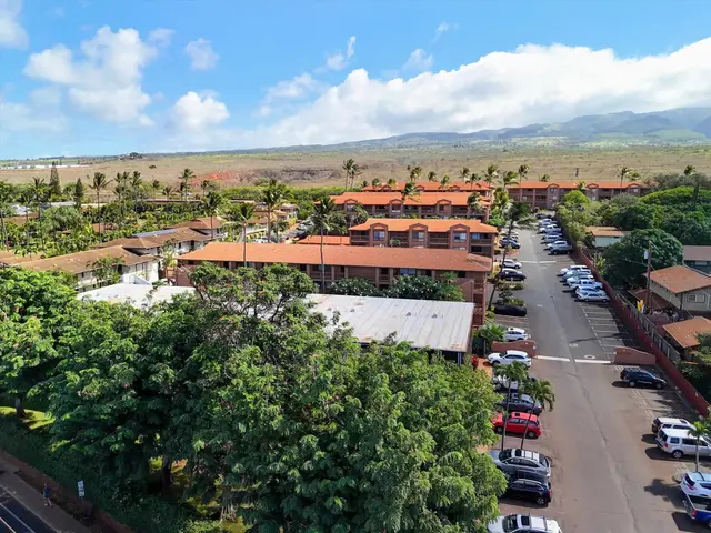Listing Image for 3740 Lower Honoapiilani Rd F102 35 of 36