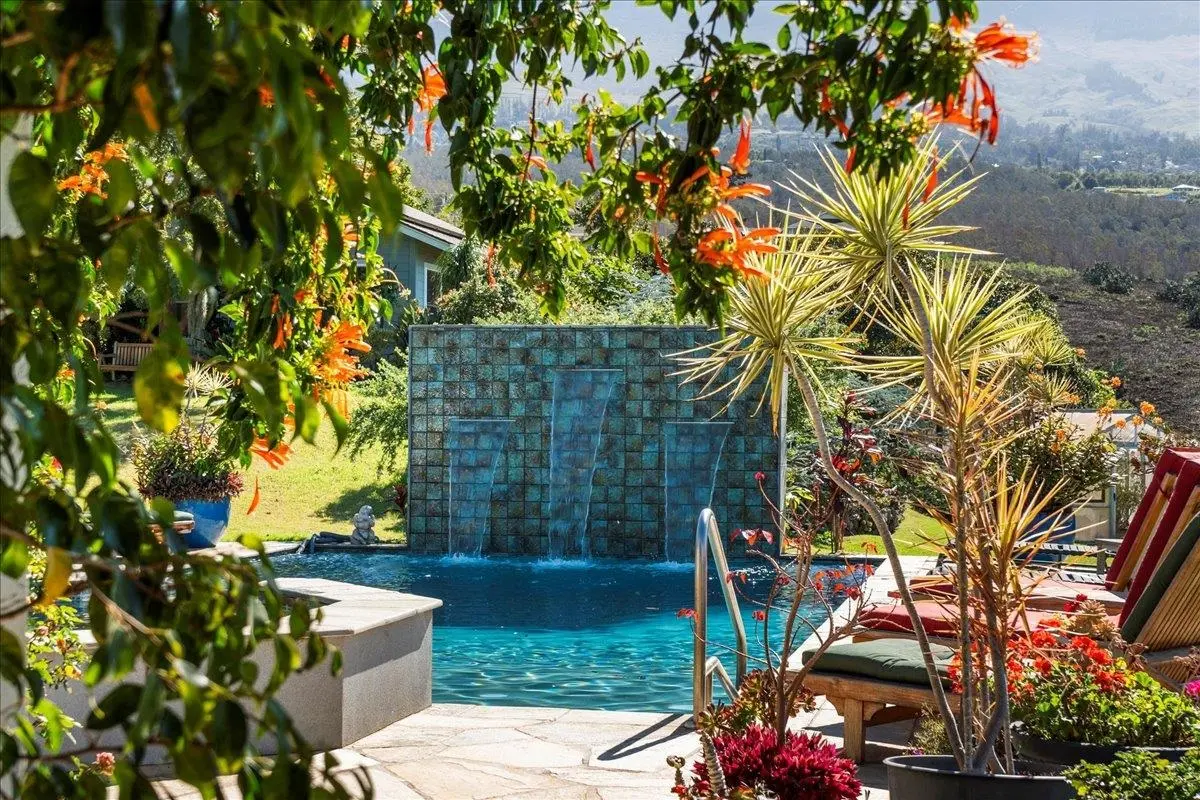 Photo of Listing #408491