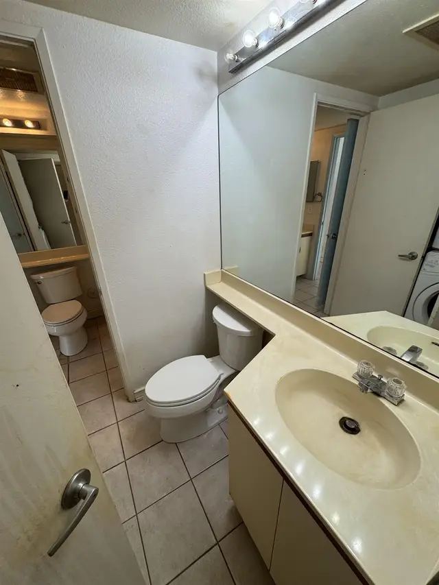Listing Image for 140 Uwapo Rd 49-103 16 of 27