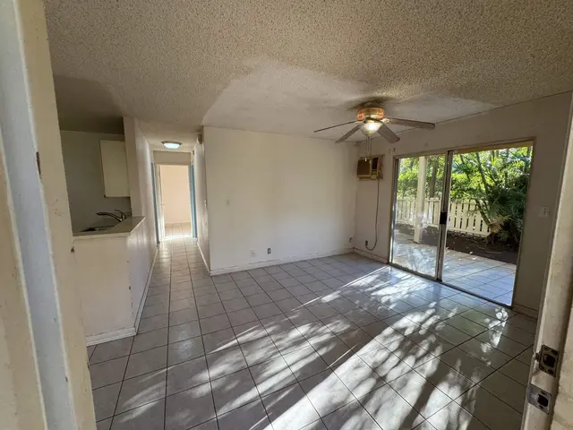 Listing Image for 140 Uwapo Rd 49-103 4 of 27
